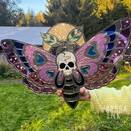 Moth seinäkoriste