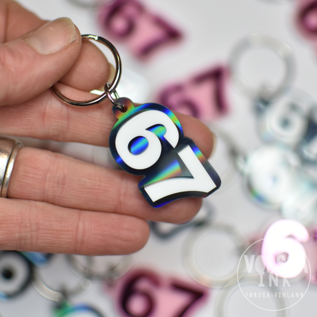 SIX SEVEN avaimenperä